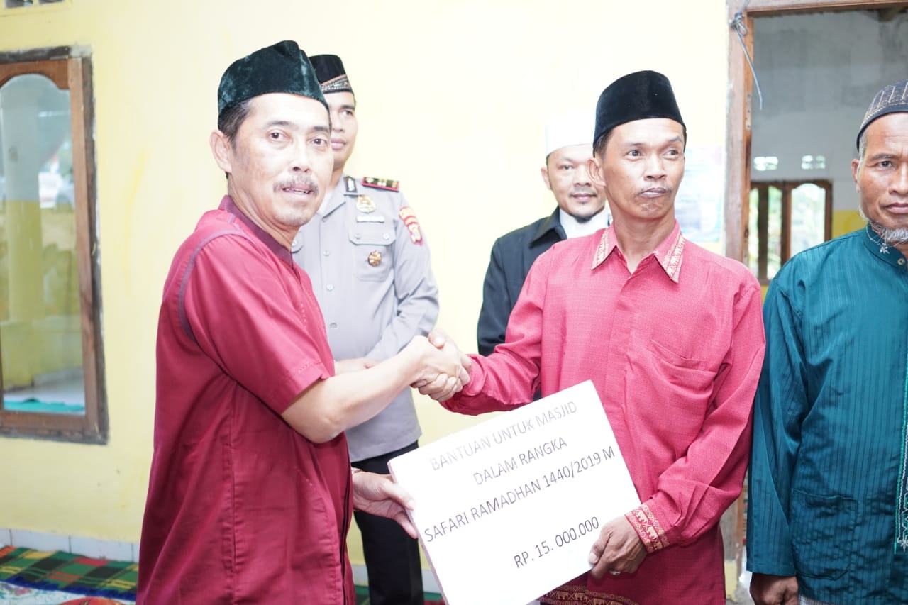 Pj Sekda Pesisir Barat Pimpin Safari Ramadhan 1440H di Pekon Padang Dalam Kecamatan Ngaras