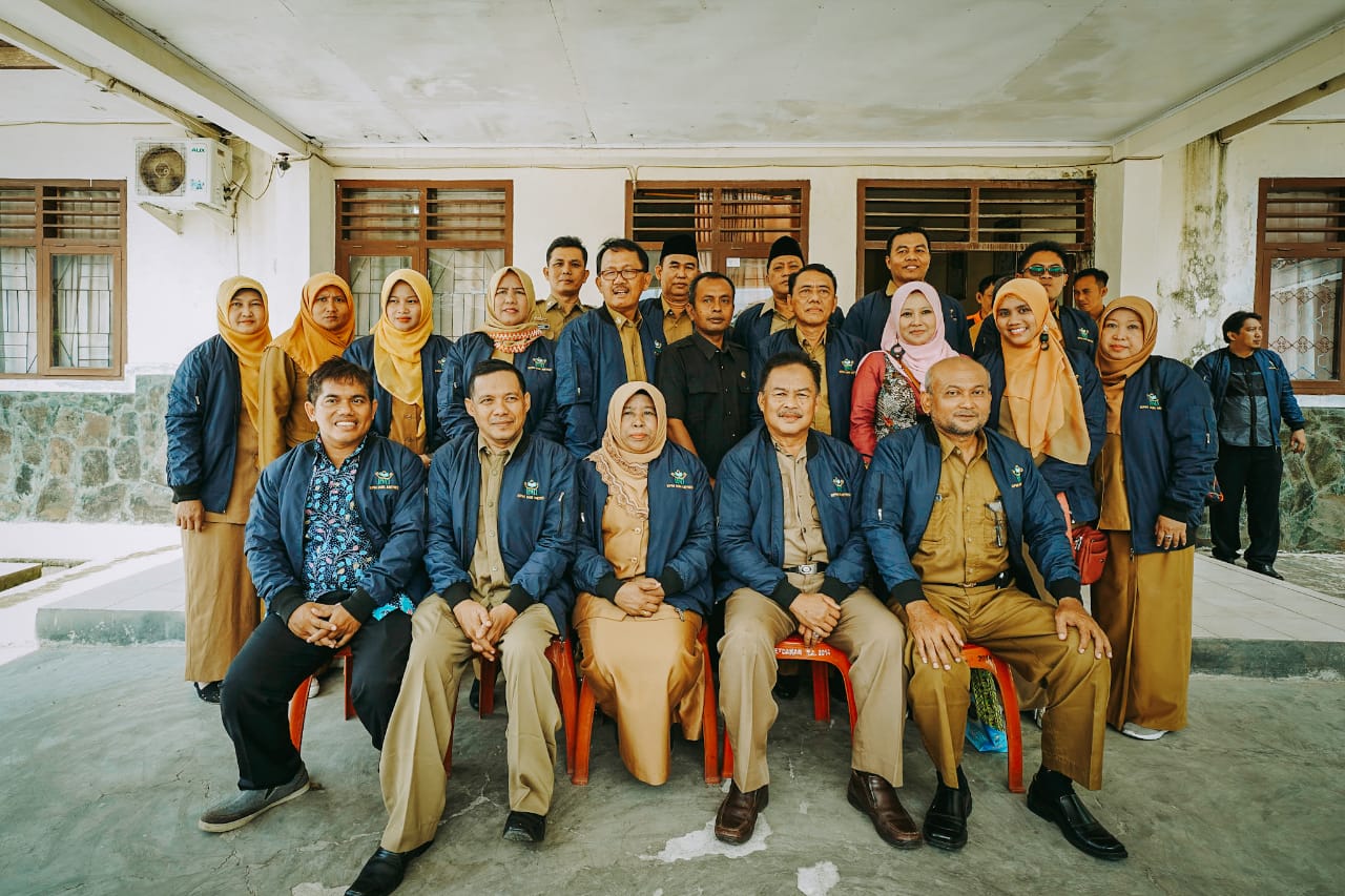 Pemkab Pesisir Barat Melakukan Serah Terima Mahasiswa KPM Iain Metro Periode 1 Tahun 2019 Pemkab Pesisir Barat Melakukan Serah Terima Mahasiswa KPM Iain Metro Periode 1 Tahun 2019